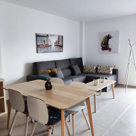Apartamento En Roses Con Parking Y Piscina Apartment Exterior photo