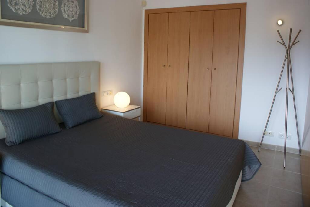 Apartamento En Roses Con Parking Y Piscina Apartment Exterior photo